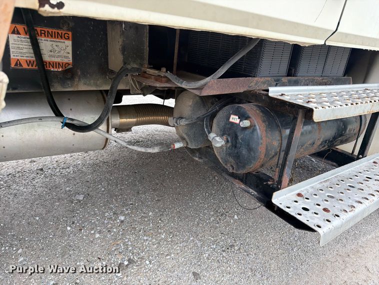 image for item FK3586 1999 Freightliner FL70 utility / service truck