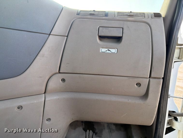 image for item FK4106 2016 Freightliner Cascadia semi truck
