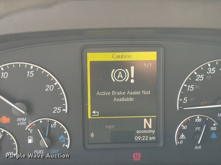 image for item FK4121 2019 Freightliner Cascadia semi truck
