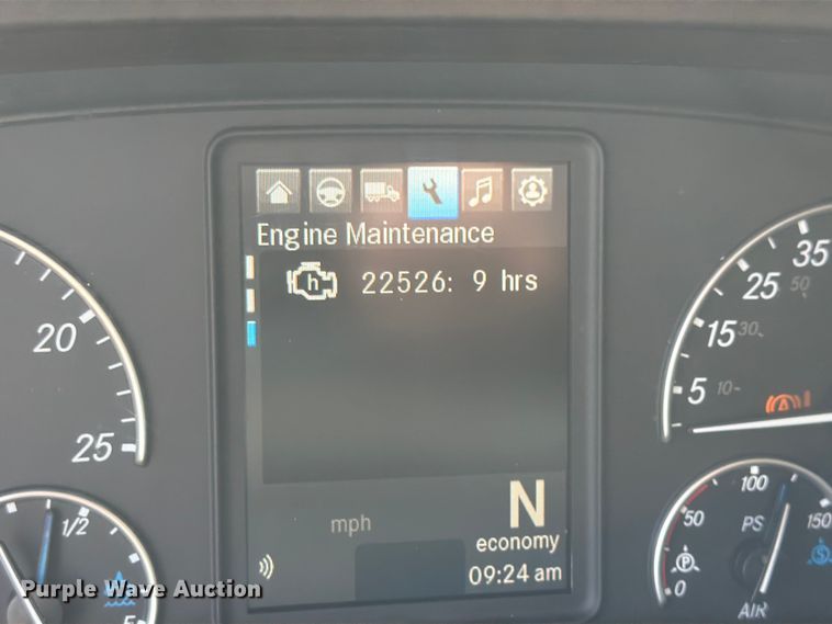 image for item FK4121 2019 Freightliner Cascadia semi truck