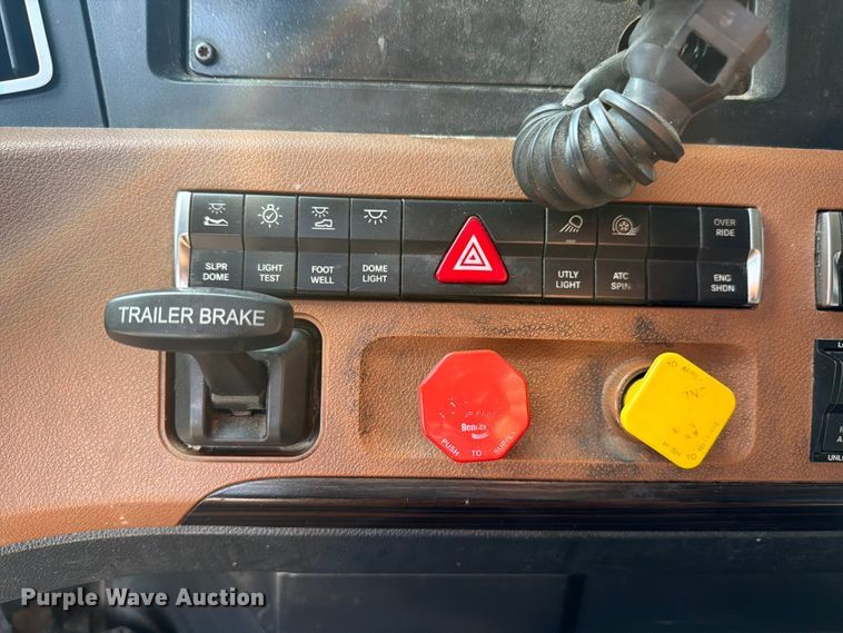 image for item FK4121 2019 Freightliner Cascadia semi truck