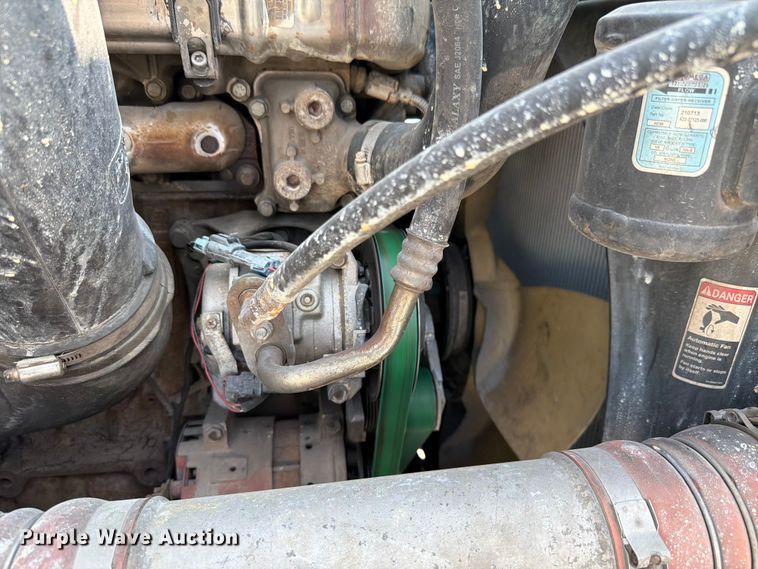 image for item FK4121 2019 Freightliner Cascadia semi truck