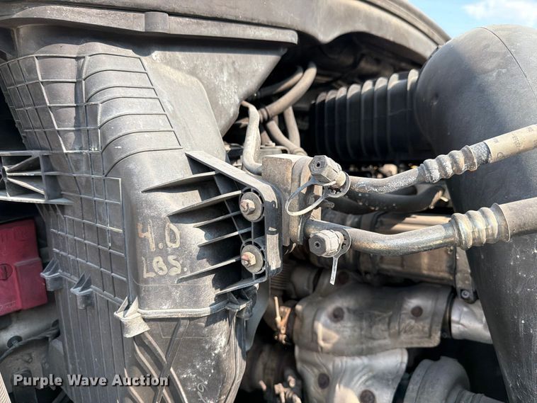 image for item FK4121 2019 Freightliner Cascadia semi truck