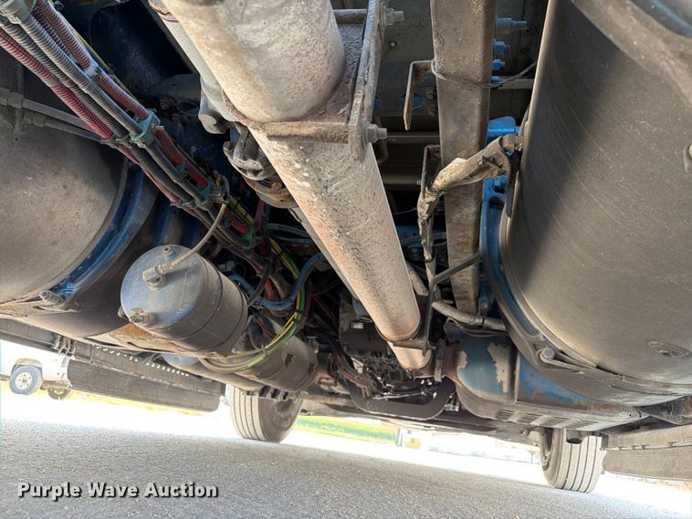 image for item FK4121 2019 Freightliner Cascadia semi truck