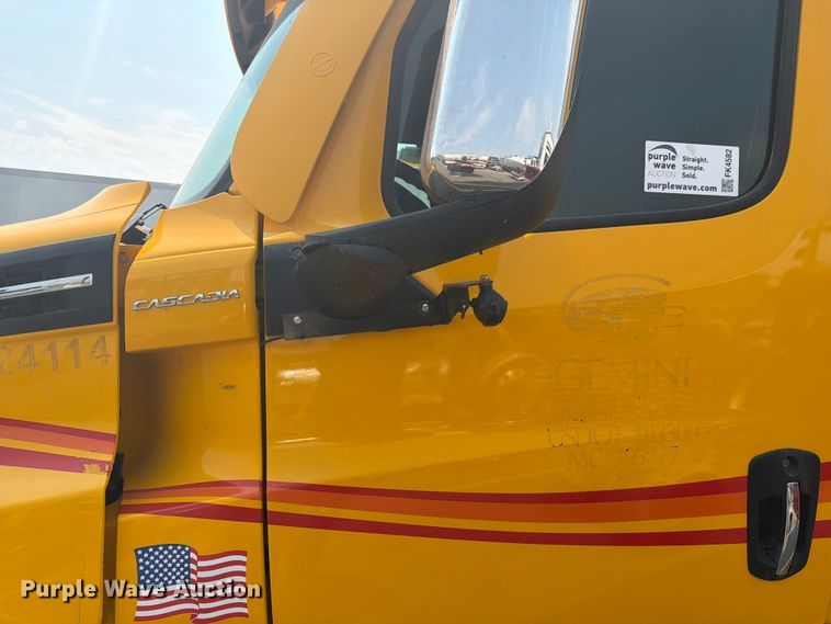 image for item FK4582 2024 Freightliner Cascadia 126 semi truck