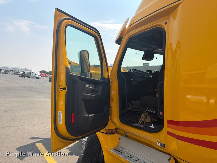 image for item FK4582 2024 Freightliner Cascadia 126 semi truck