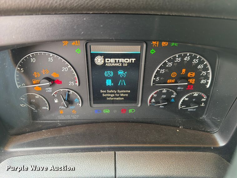 image for item FK4582 2024 Freightliner Cascadia 126 semi truck