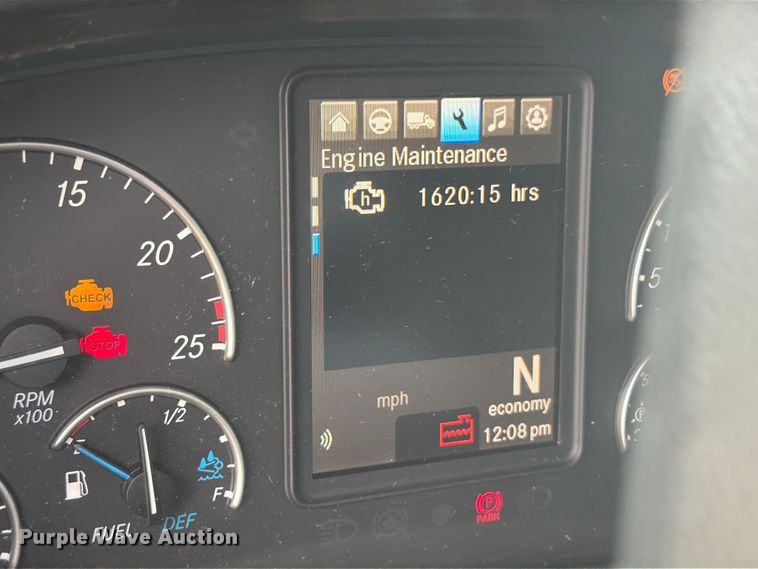 image for item FK4582 2024 Freightliner Cascadia 126 semi truck