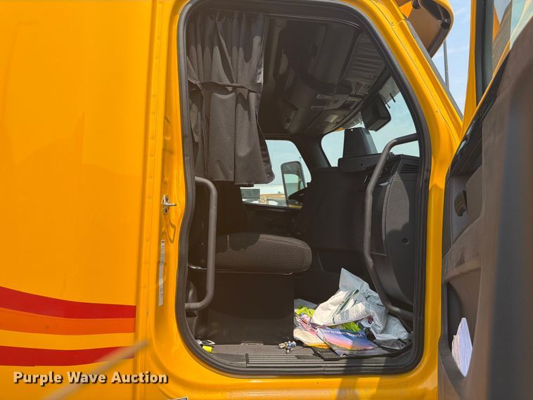 image for item FK4582 2024 Freightliner Cascadia 126 semi truck