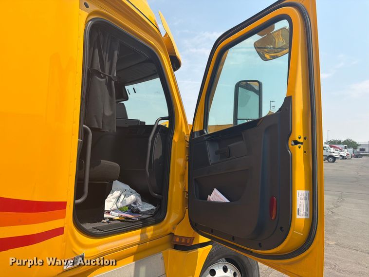 image for item FK4582 2024 Freightliner Cascadia 126 semi truck
