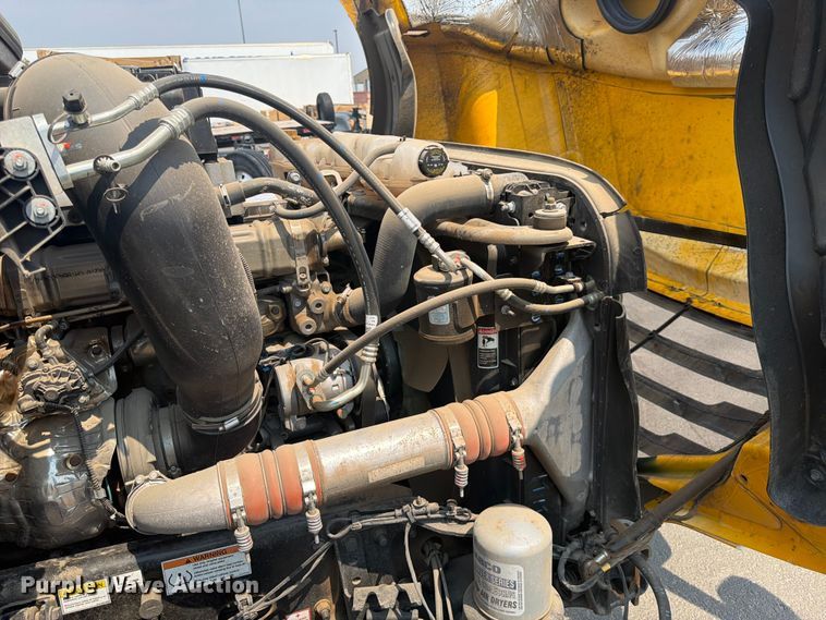 image for item FK4582 2024 Freightliner Cascadia 126 semi truck