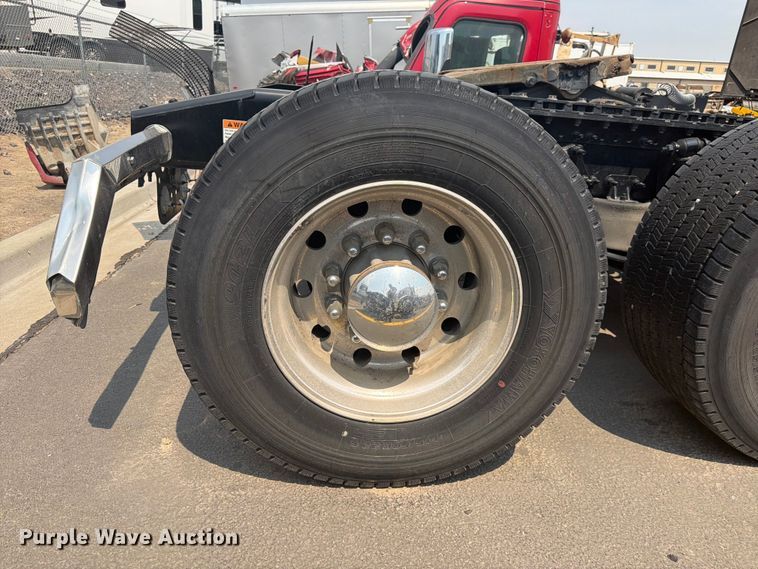 image for item FK4582 2024 Freightliner Cascadia 126 semi truck