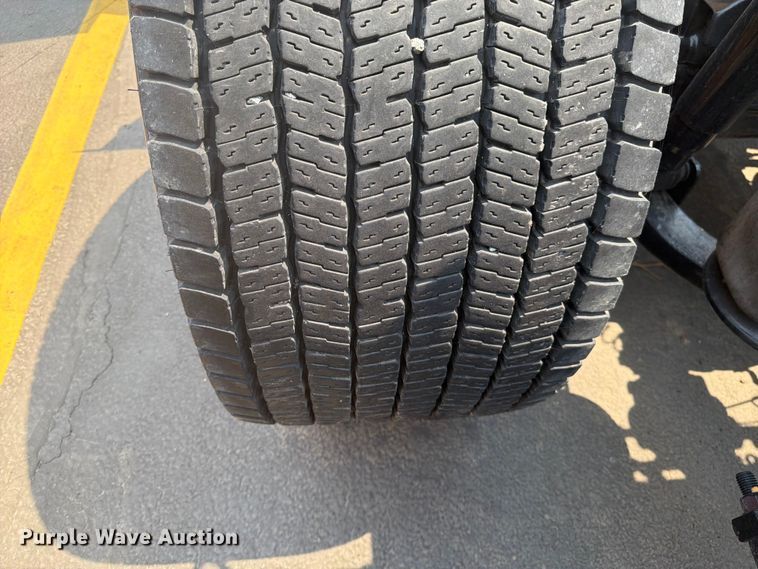 image for item FK4582 2024 Freightliner Cascadia 126 semi truck