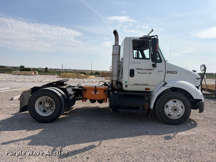 image for item FM7624 2007 International RA027 semi truck