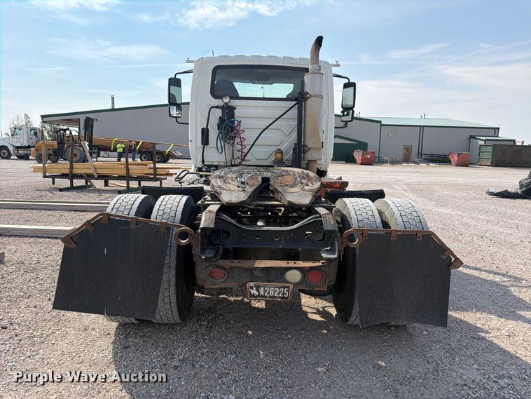 image for item FM7624 2007 International RA027 semi truck
