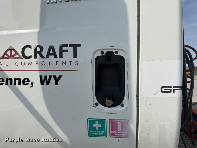 image for item FM7624 2007 International RA027 semi truck