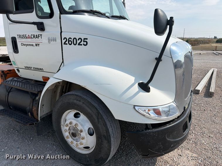 image for item FM7624 2007 International RA027 semi truck
