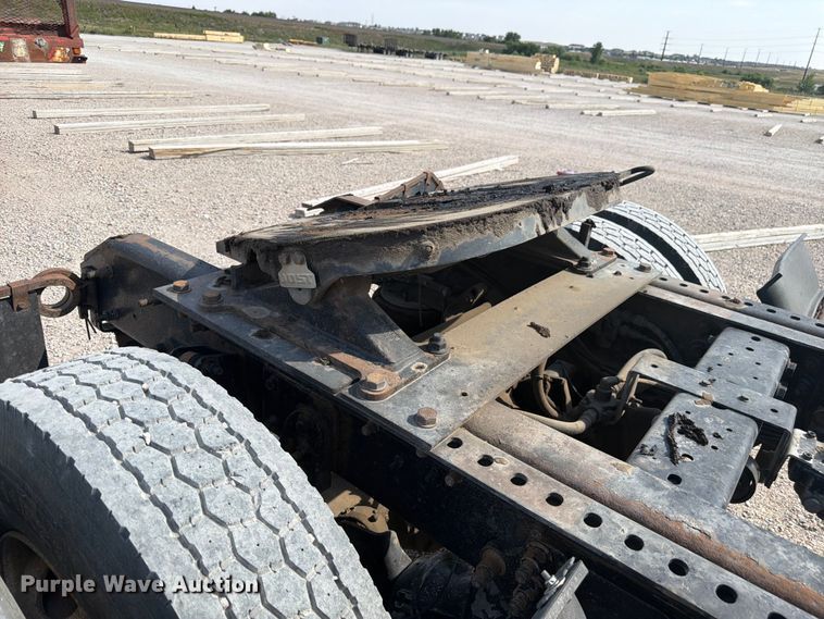 image for item FM7624 2007 International RA027 semi truck