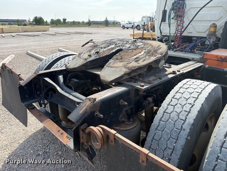 image for item FM7624 2007 International RA027 semi truck
