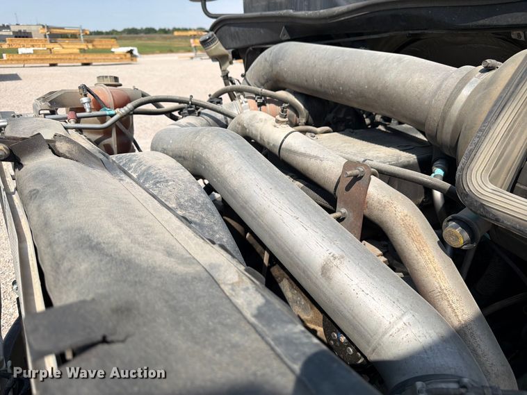 image for item FM7624 2007 International RA027 semi truck