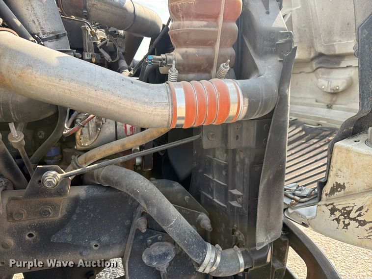 image for item FM7624 2007 International RA027 semi truck