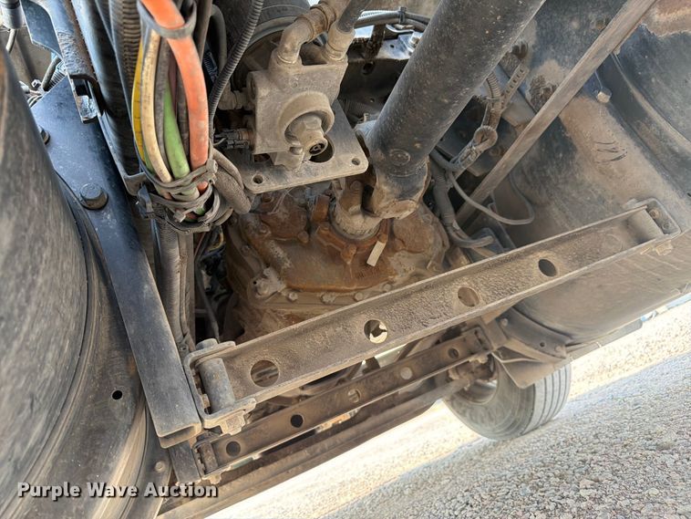 image for item FM7624 2007 International RA027 semi truck