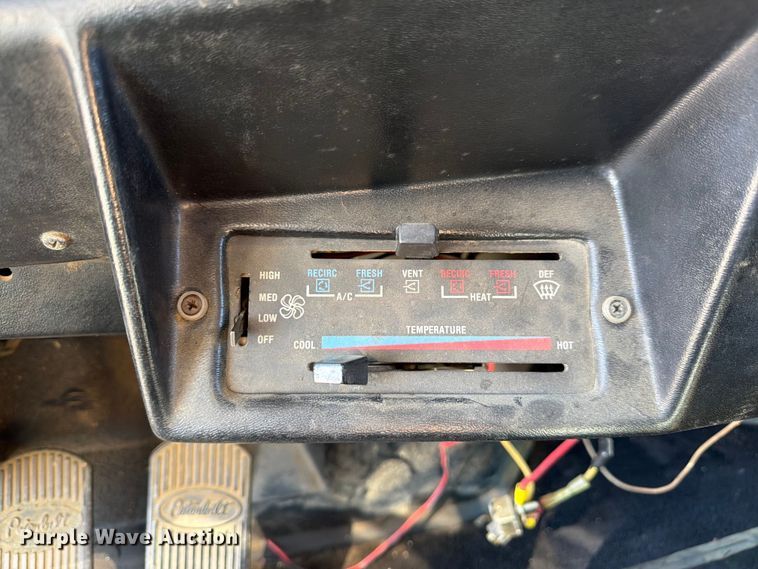 image for item FM7625 1990 Peterbilt 379 semi truck