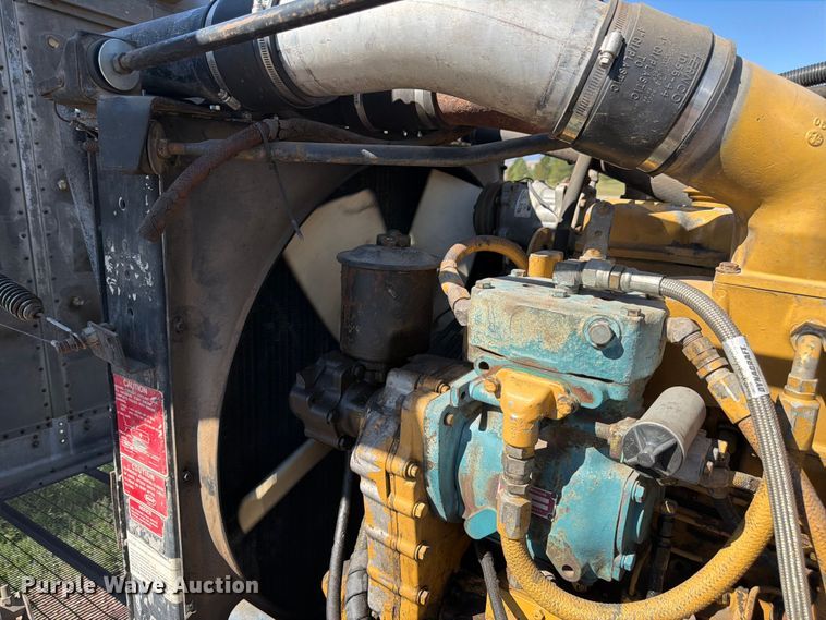 image for item FM7625 1990 Peterbilt 379 semi truck