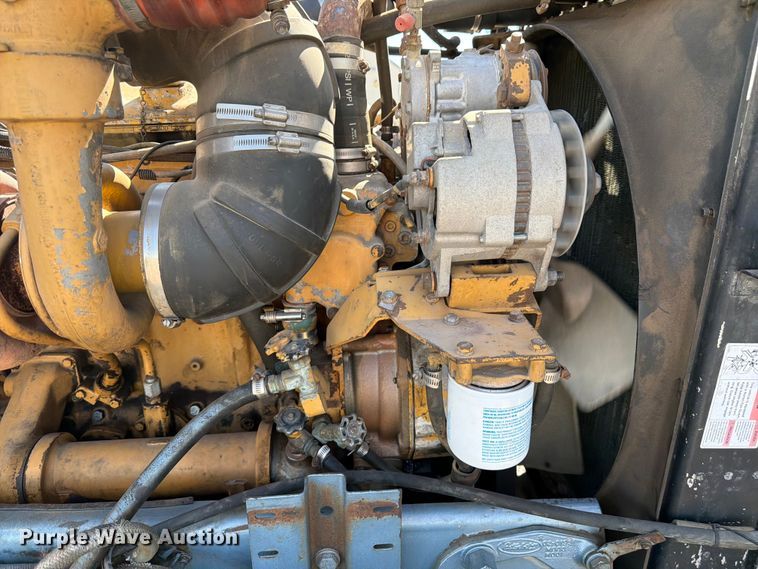 image for item FM7625 1990 Peterbilt 379 semi truck