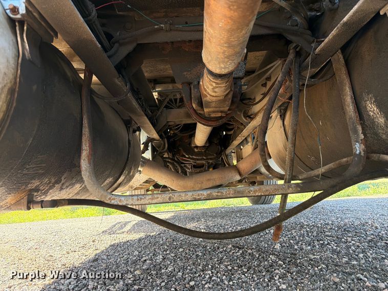 image for item FM7625 1990 Peterbilt 379 semi truck