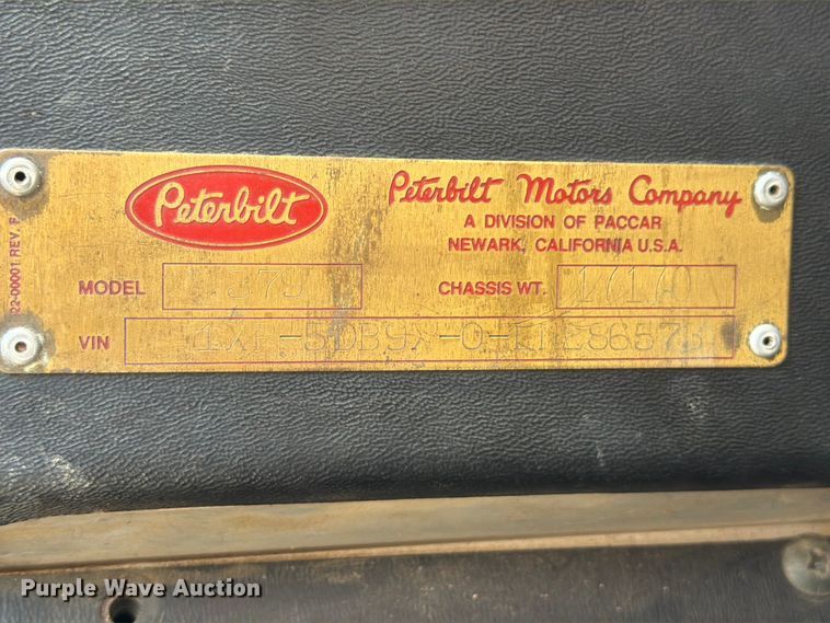 image for item FM7625 1990 Peterbilt 379 semi truck