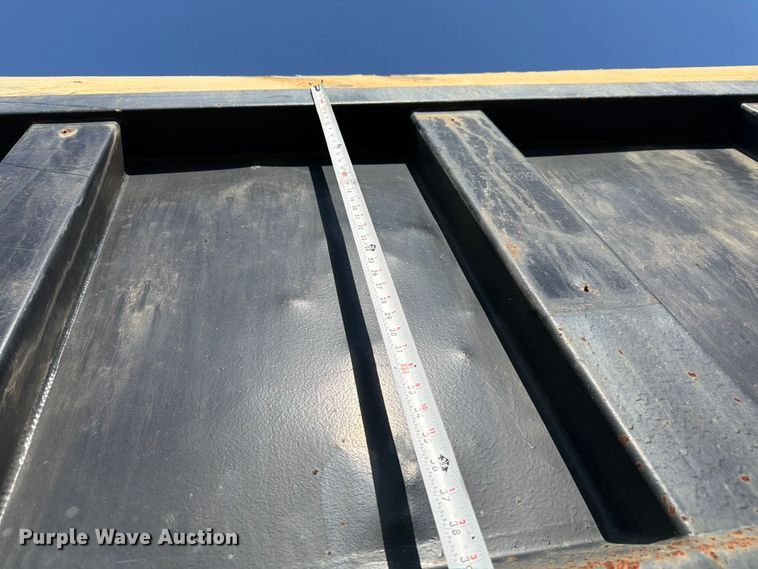 image for item FN2034 2005 Sterling Acterra dump truck