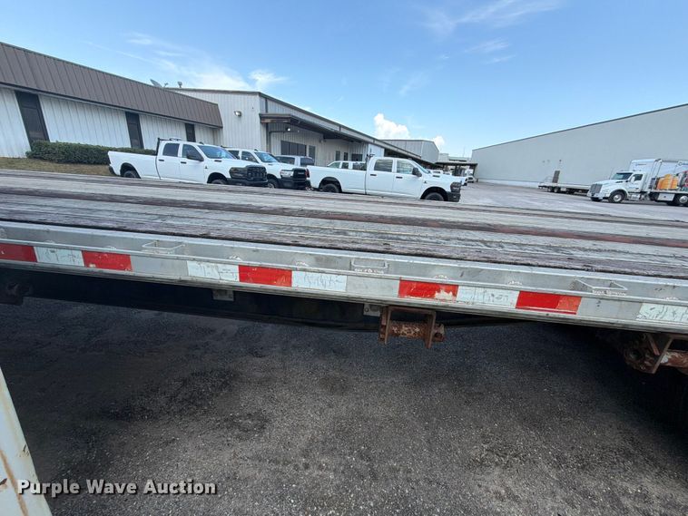 image for item FN2044 2005 Great Dane GPDLWSAR drop deck trailer