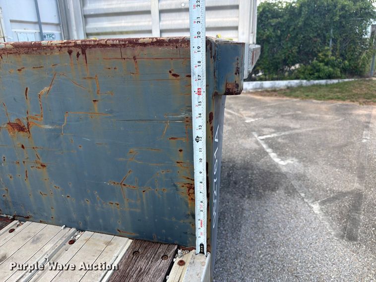image for item FN2044 2005 Great Dane GPDLWSAR drop deck trailer