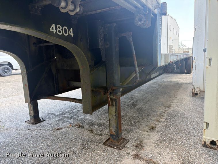 image for item FN2044 2005 Great Dane GPDLWSAR drop deck trailer