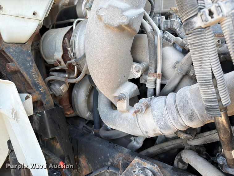 image for item FN2558 2017 International RA027 semi truck