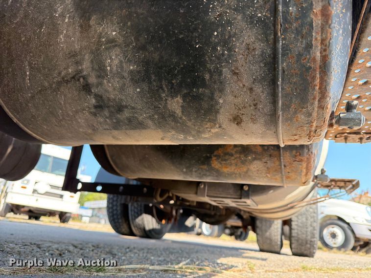 image for item FN2558 2017 International RA027 semi truck