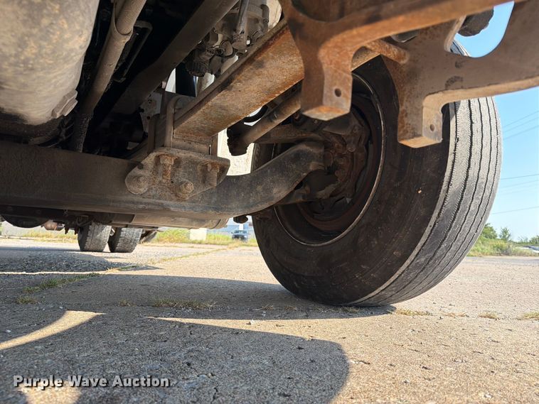 image for item FN2558 2017 International RA027 semi truck