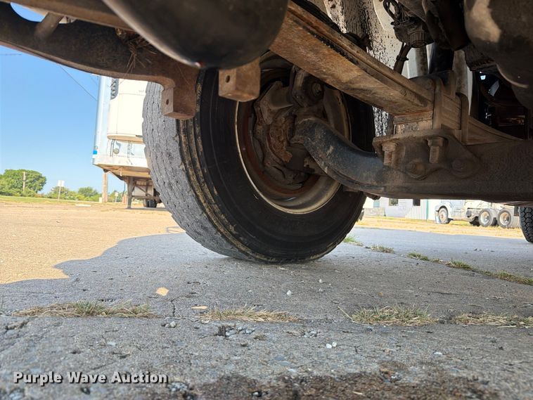 image for item FN2558 2017 International RA027 semi truck