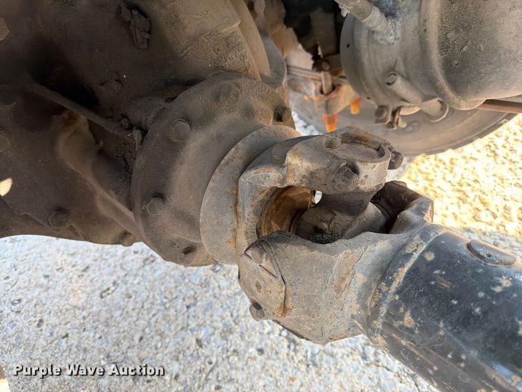 image for item FN2558 2017 International RA027 semi truck