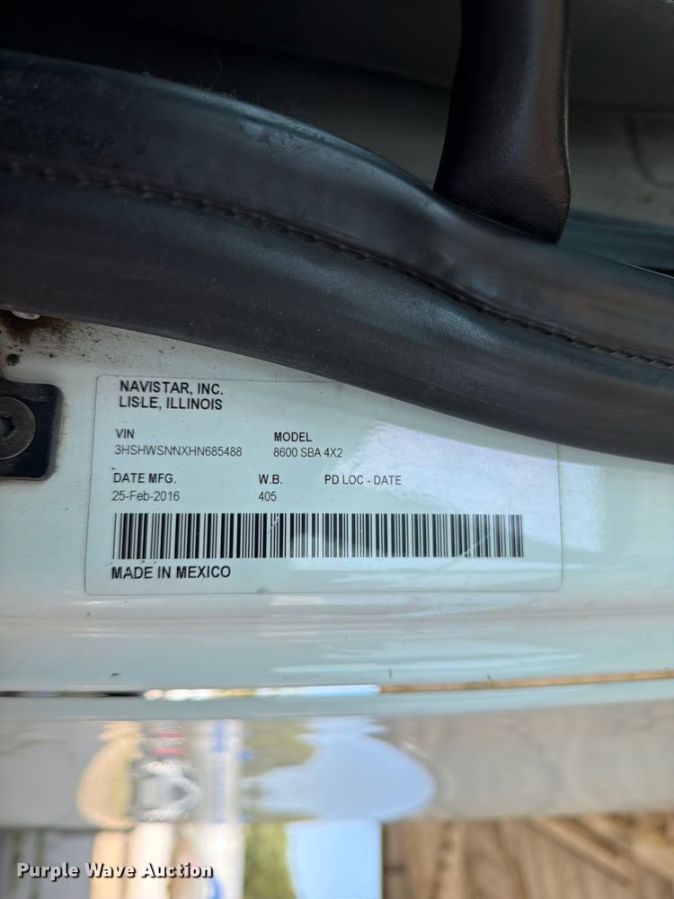 image for item FN2558 2017 International RA027 semi truck