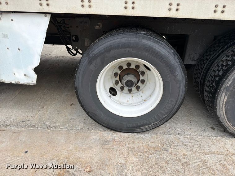 image for item FN5782 2011 Wabash DVCVHPC dry van trailer