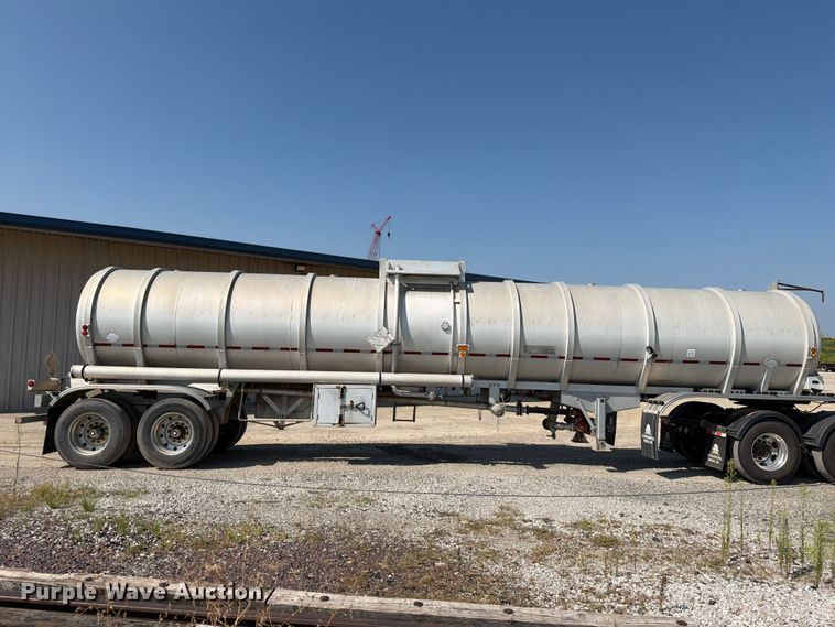 image for item FN5786 2014 Tytal tank trailer