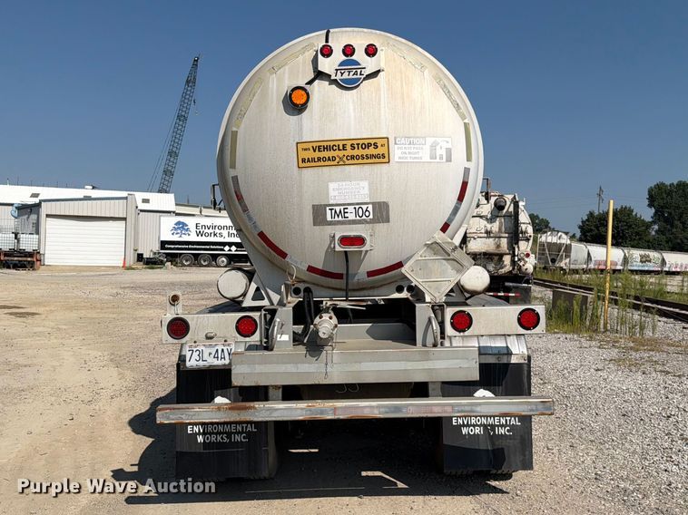 image for item FN5786 2014 Tytal tank trailer