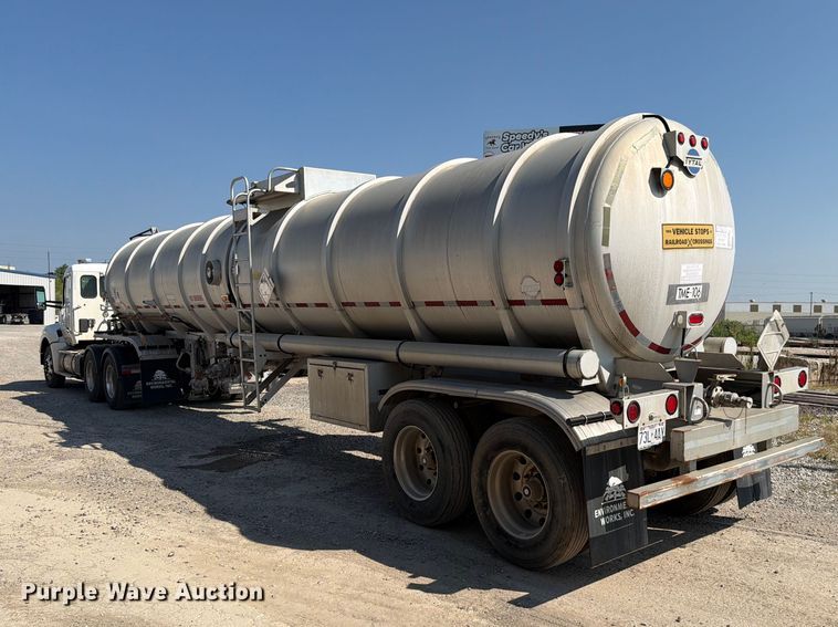 image for item FN5786 2014 Tytal tank trailer