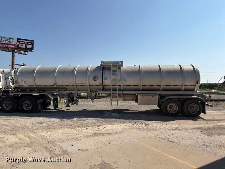 image for item FN5786 2014 Tytal tank trailer