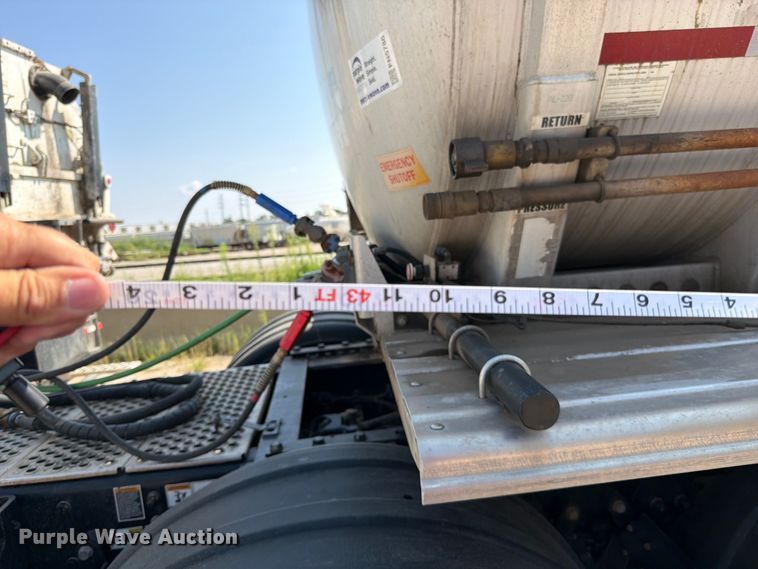 image for item FN5786 2014 Tytal tank trailer