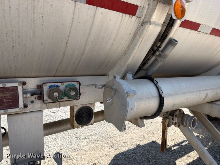 image for item FN5786 2014 Tytal tank trailer