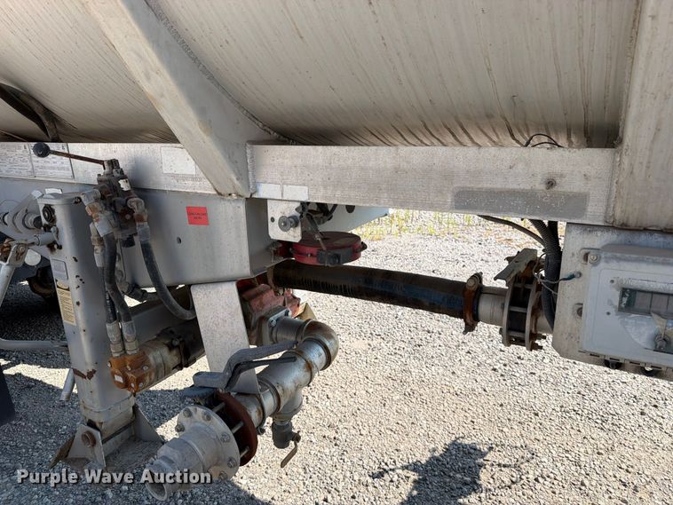 image for item FN5786 2014 Tytal tank trailer