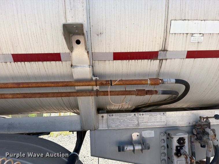 image for item FN5786 2014 Tytal tank trailer